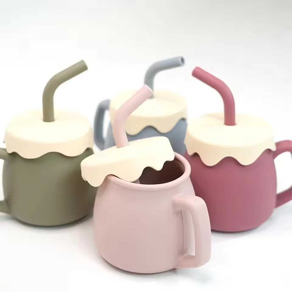 Silicone BPA Free Sippy Cup Lid Kids Leakproof Drinking Baby Toddler Silicone Cups with Straws Snack Lid Cup