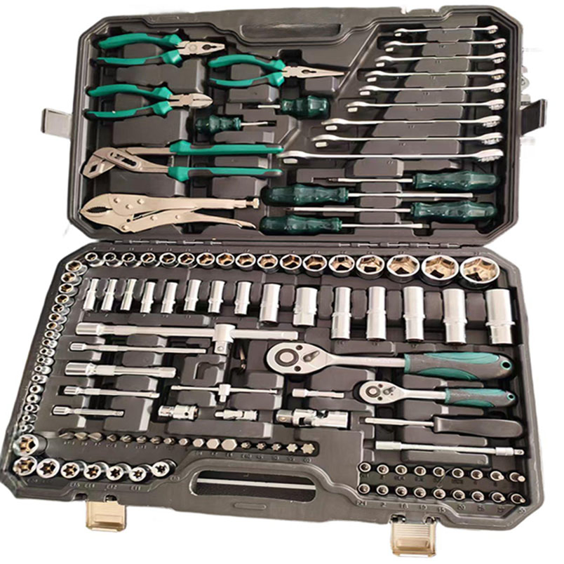 Набор трещоточных ключей и головок 24/72 зуба