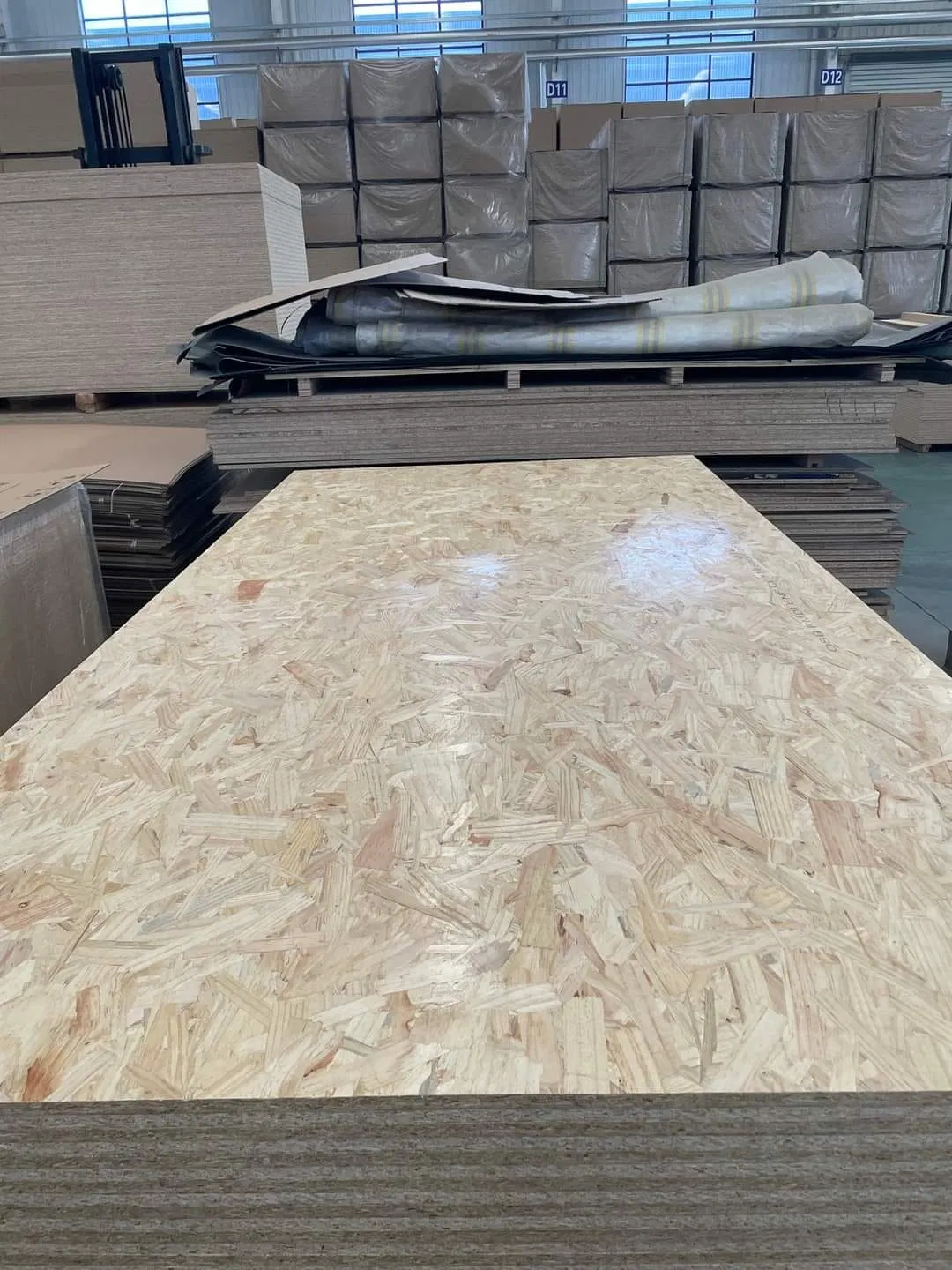 Customized Waterproof 9mm 11mm Size 4X8 Feet OSB Panel for Furniture Decoration