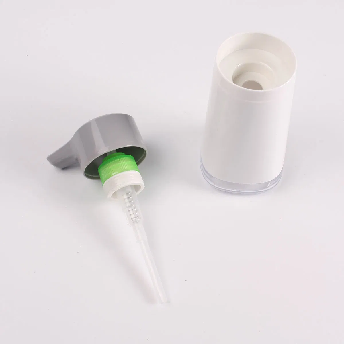 China Manufacturer High Quality Kitchen 300ml Manual Plastic Liquid Soap Dispensers Bottle