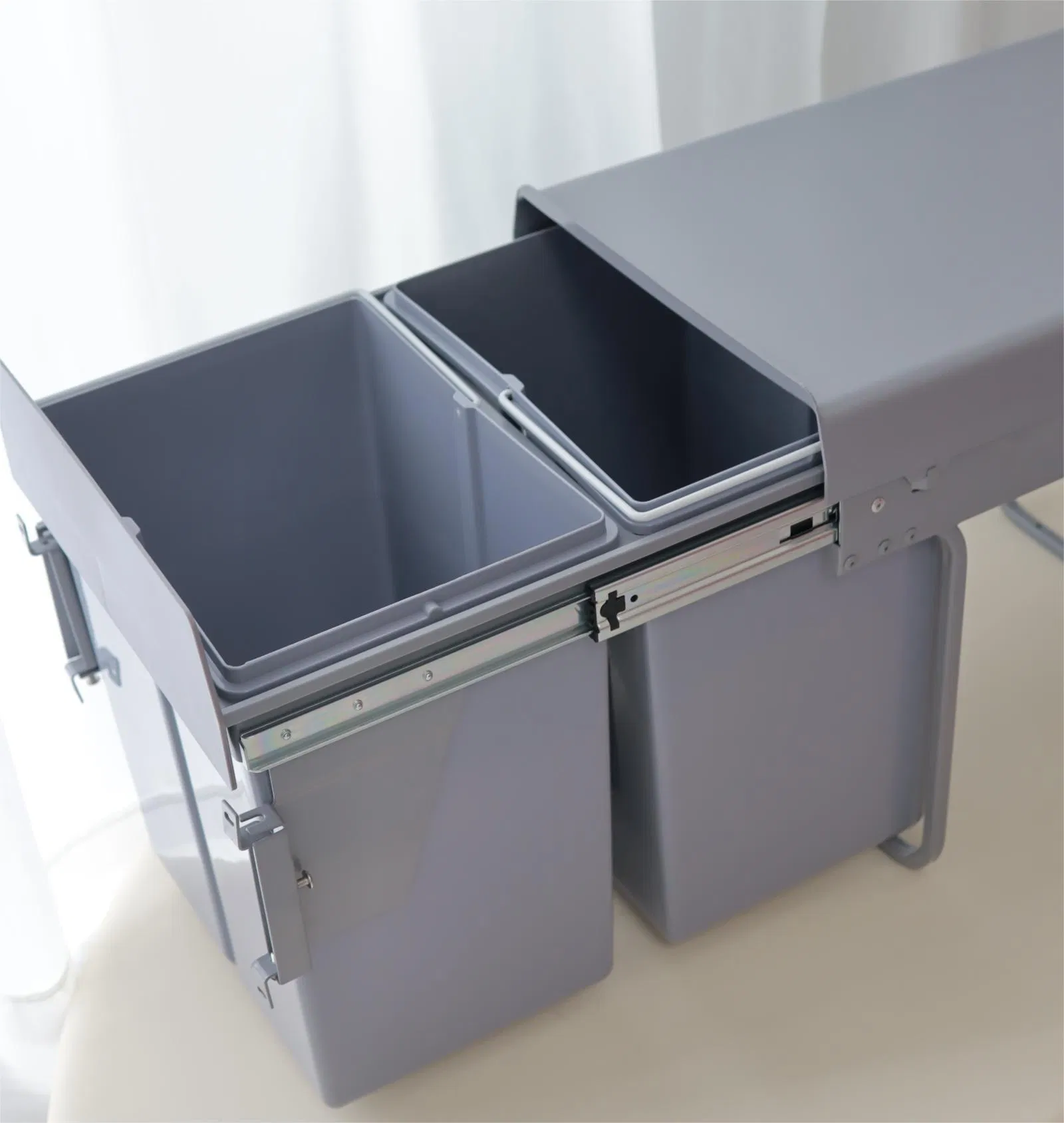 Built-in Trash Can 2X20 Liters