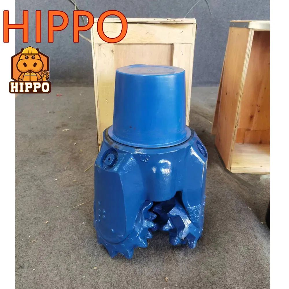 Буровое долото 4 5/8 дюйма, стальные зубья, триконусное