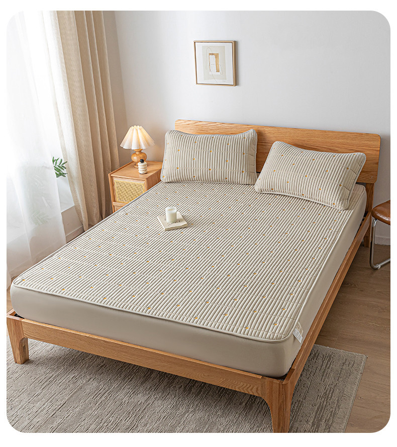 Home Textile Solid Color New Waterproof Quilted Bedding Set Embroidery Mattress Protector