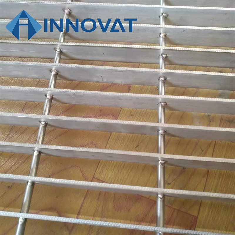 Galvanized Metal Bar Steel Grating for Construction and Sidewalk/Steel Grating Metal Building Material Serrated Galvanized Steel Grating Outdoor Metal Drain Co