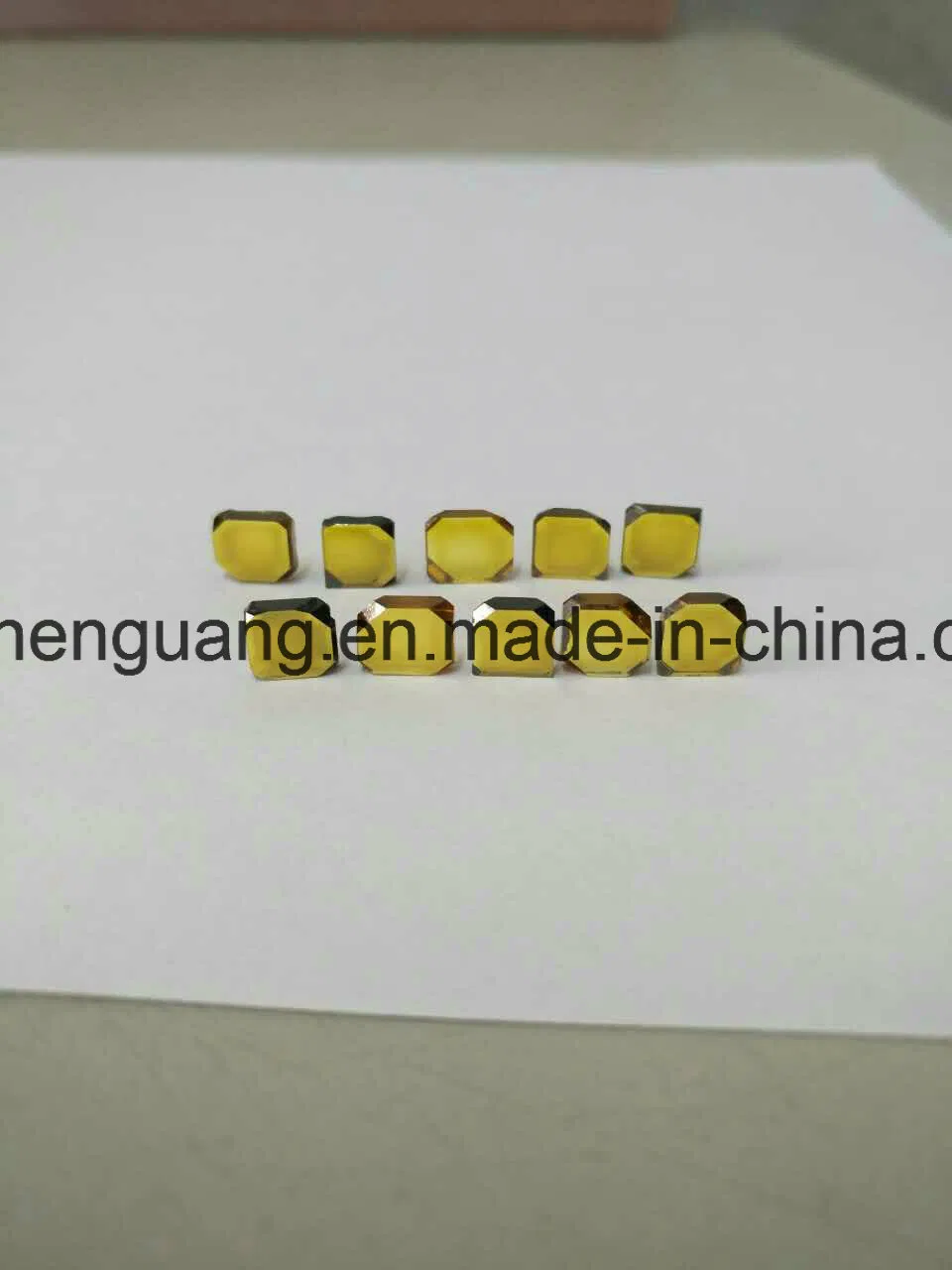 Пластина из синтетического алмаза HPHT