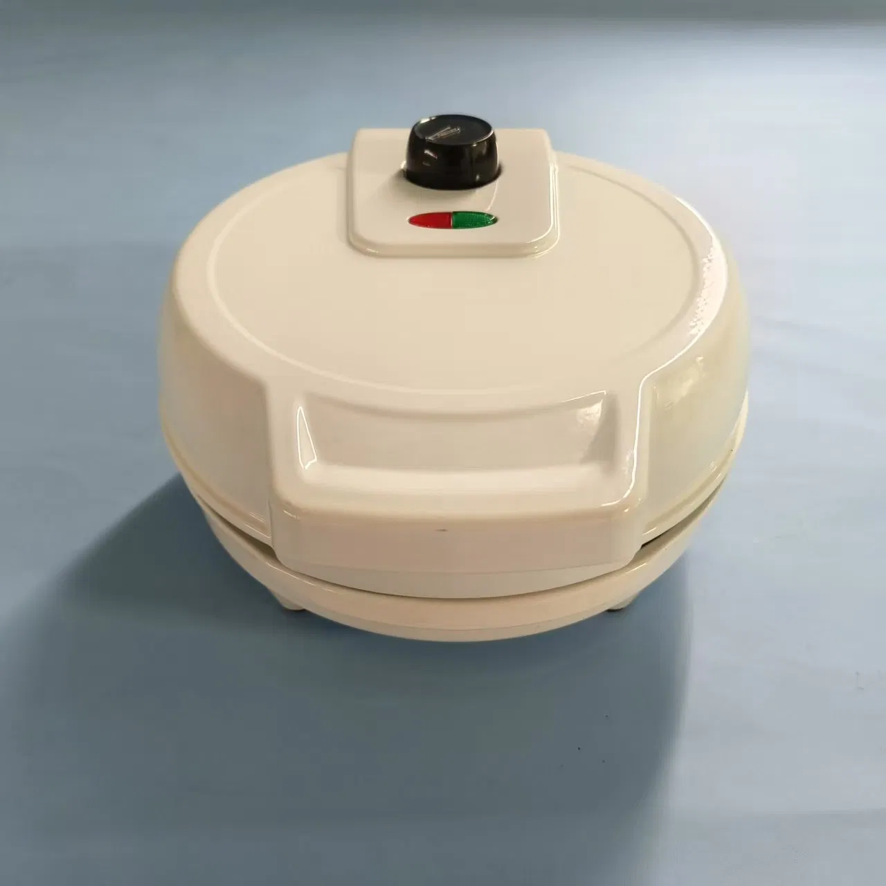 Durable Sandwich Maker Designed for Memorable Family Gatherings