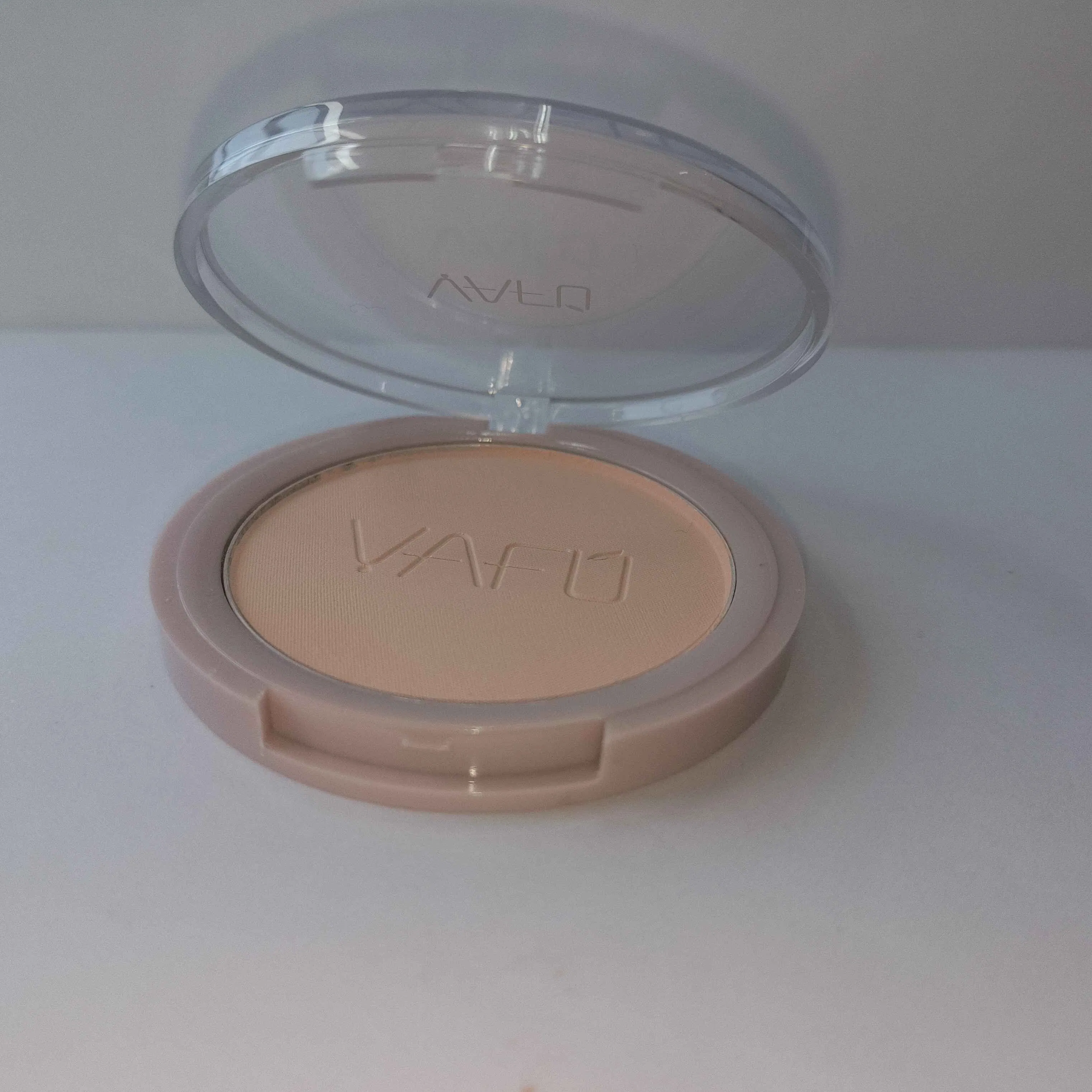 Ultimate All-Day UV Shielding Face Powder for Flawless Makeup