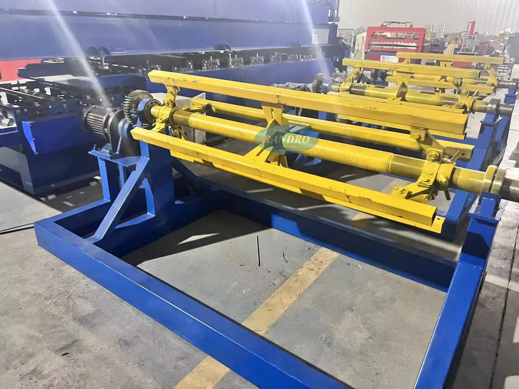 Cheap Cold Roll Forming Machine Steel Used Coil Electric Decoiler 5 Tons 6 Tons Roof Metal Coil Uncoiler
