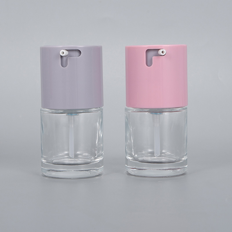 Glass Cosmetic Bottle with Treatment Pump for Lotion and Foundation