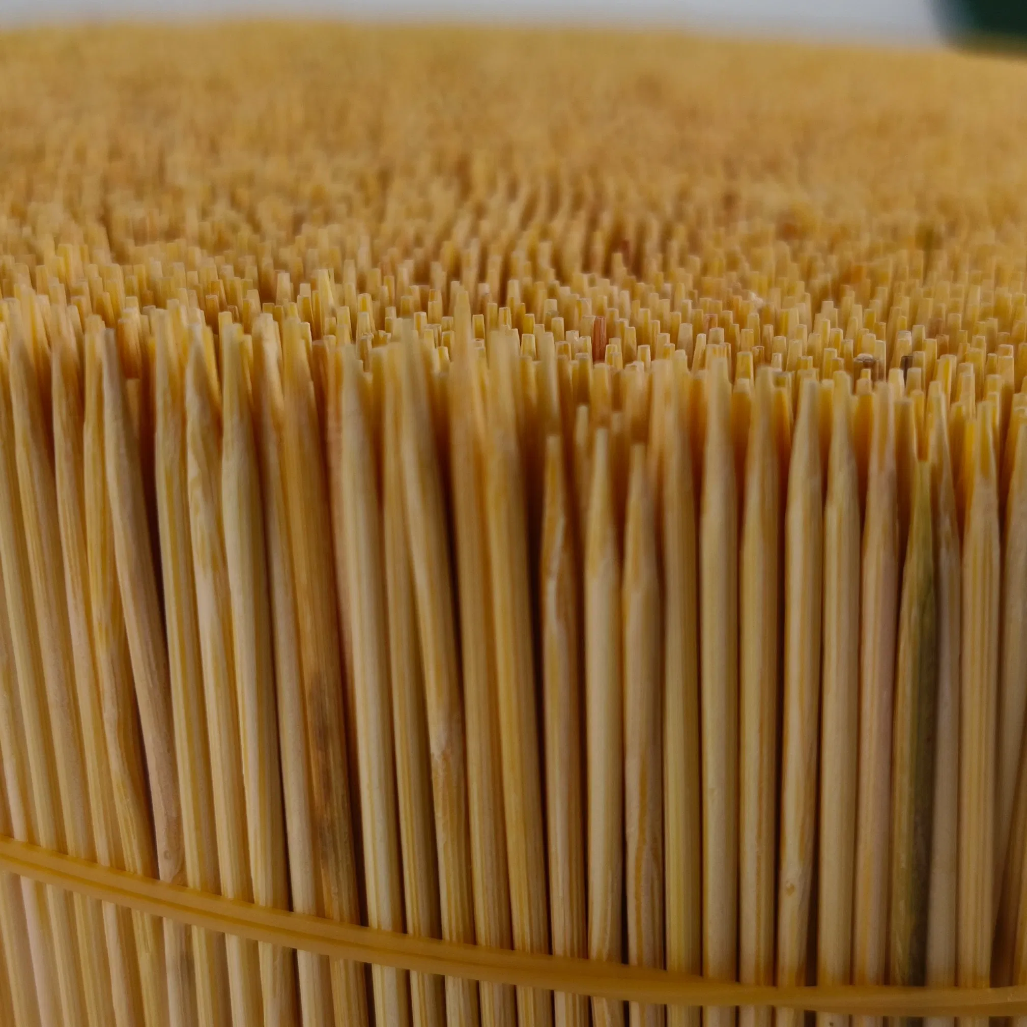 Custom Logo Bamboo Toothpicks, Food-Grade and Eco-Friendly, Bulk Wholesale for Parties and Events