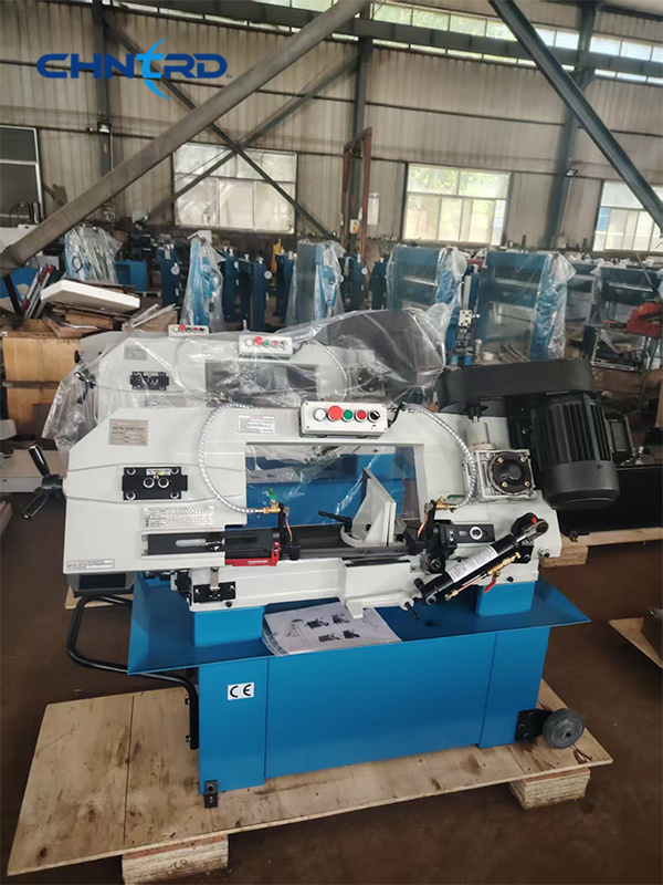 Станок ленточнопильный горизонтальный по металлу DS-912