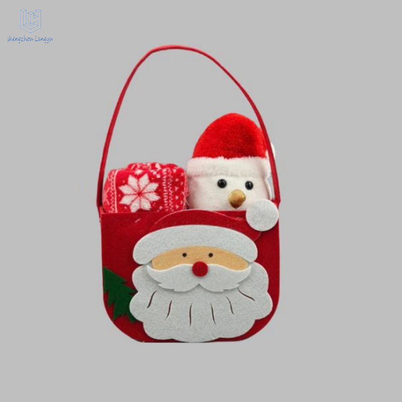 2026 Customizable Wholesale Toy Blanket Christmas Gift Basket: Penguin - Themed Bag with Snowflake Towel & Plush Tree