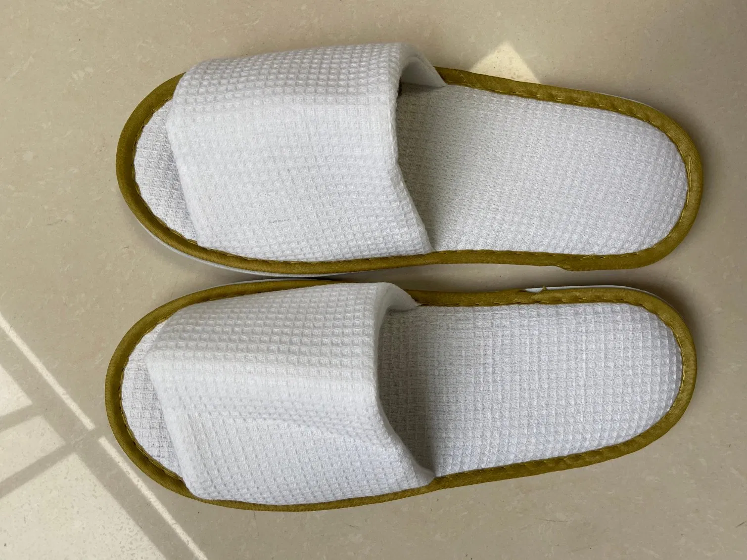 Hotel Wholesale Personalized Comfortable Linen Bedroom Guest Slippers