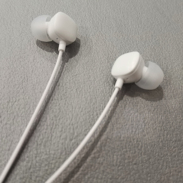 Наушники USB-C с микрофоном и контролем громкости