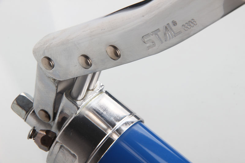 Маслёнка ручная M10 с ниппелем, 600cc