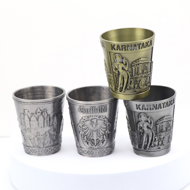 Wholesale Personalized Design Zinc Alloy Tourist Souvenir Custom Engraved Metal Shot Glass