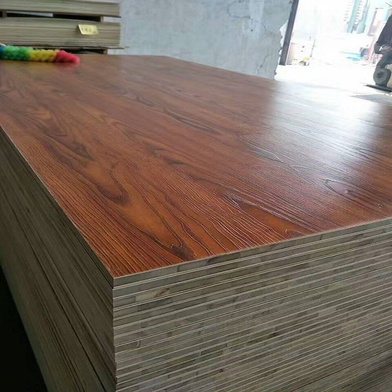 Hot Sale 1220*2440mm Falcata/Pine Hardwood Core Melamine Paper Faced Blockboard for Furniture or Decoration