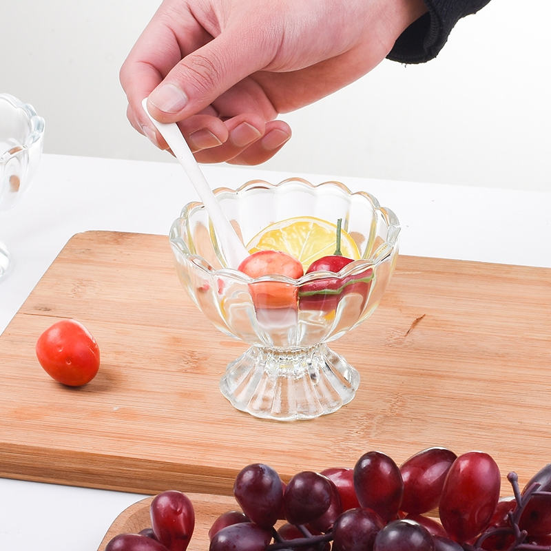 High Quality Restaurant Bar Clear Dessert Glasses Pressed Ice Cream Glass Tumbler Flower Shaped Glass Bowl with Footed