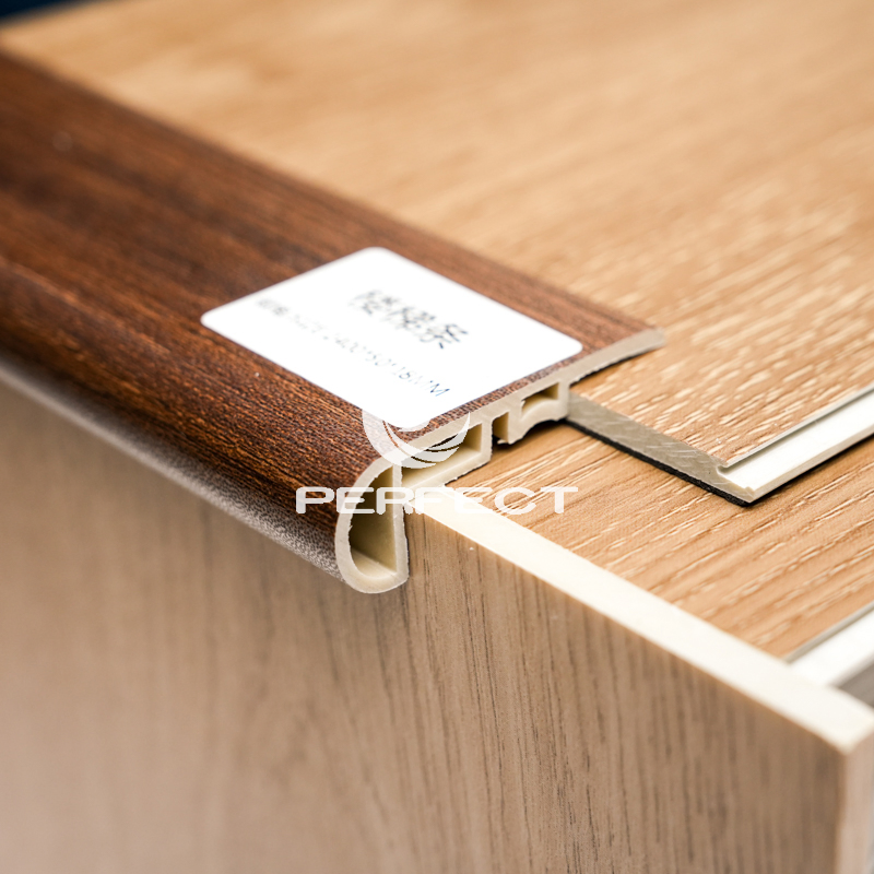 China Manufacturer Wholesale Price Building Decoration Spc Plastic Flooring