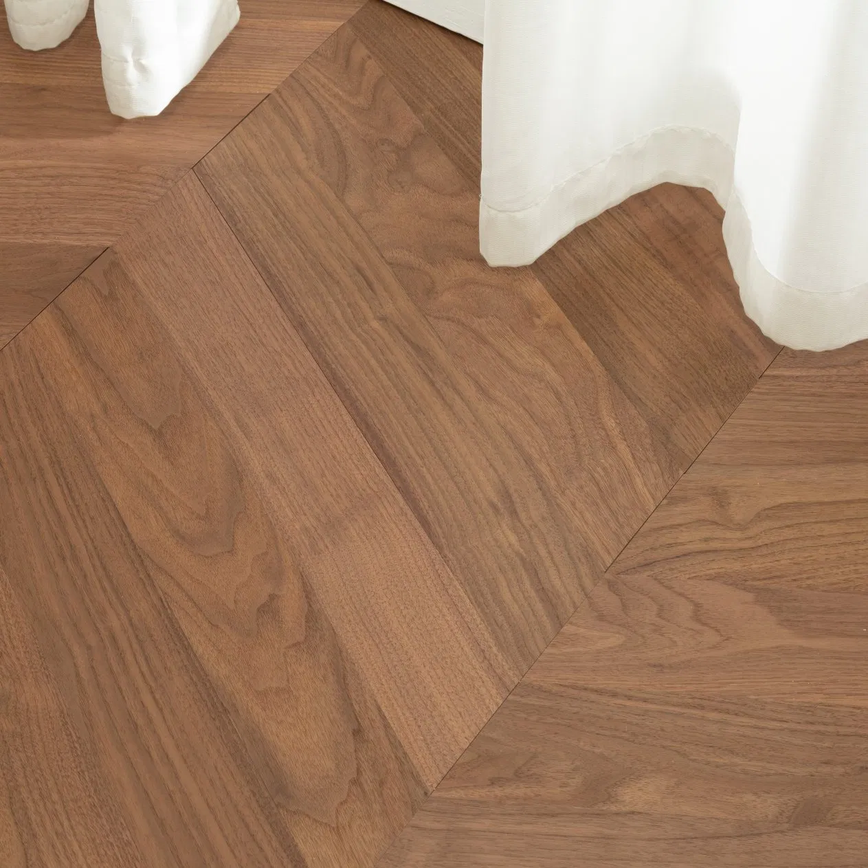 High-End Walnut Veneer Herringbone Flooring for Elegant Interiors