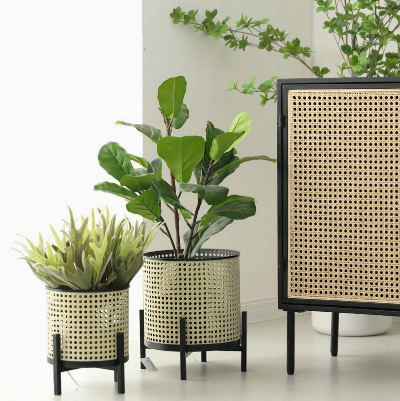 Steel Planter Pot for Home Deco and Garden