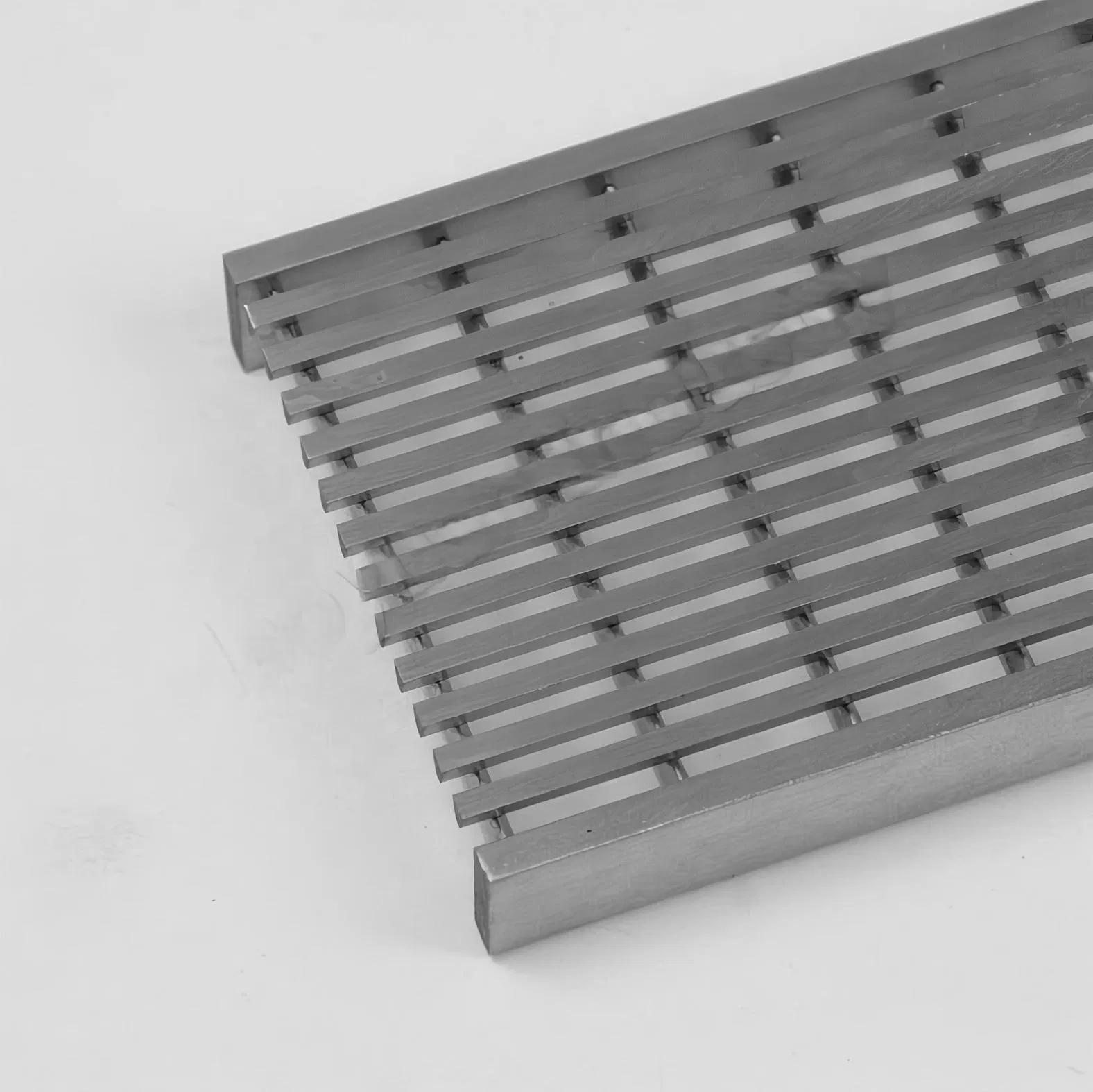 Bathroom Sanitary Fitting Floor Decoration Stainless Steel Floor Gutter Drain Grating