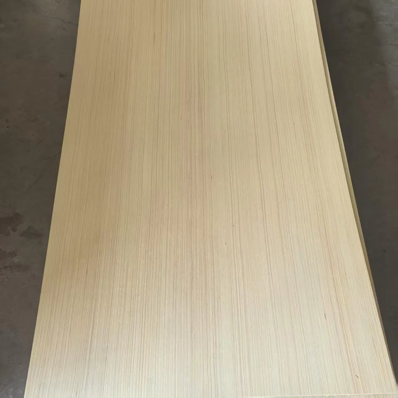 3.2X610X2020mm Bintangor Face Door Skin Plywood Wood Door