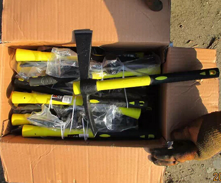 Mini Pickaxe with Plasticn Handle P402