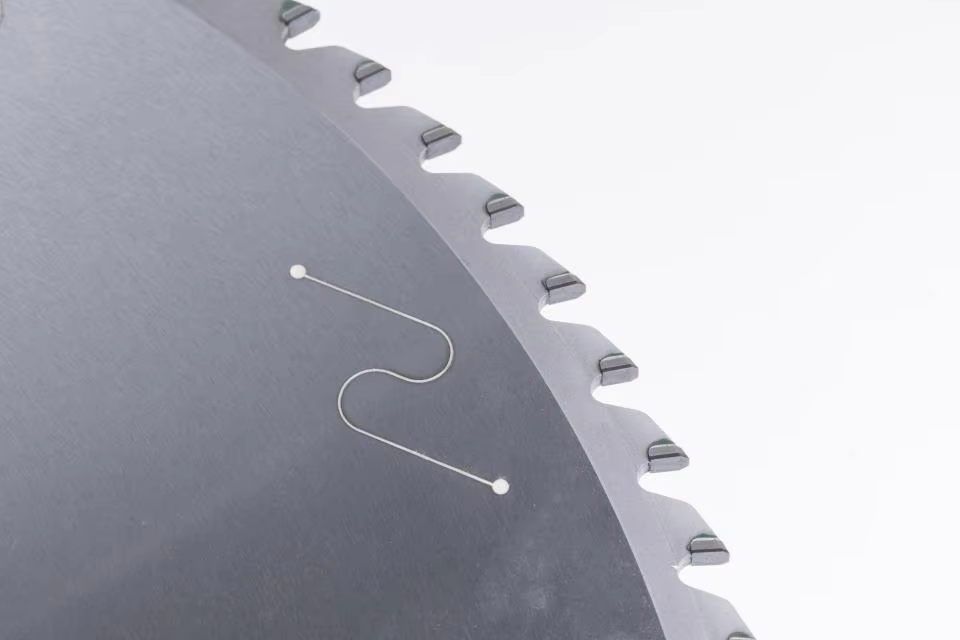 Алмазный пильный диск PCD для инженерной древесины