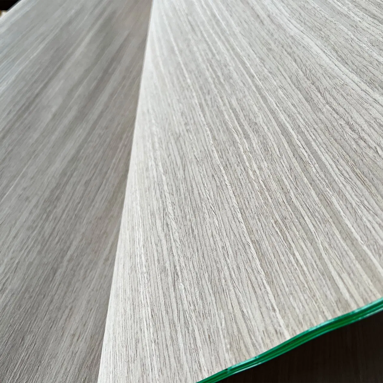 Lf High-Quality 2500*640 mm Quarter Cutted Autumn Fragrance 107s EV Veneer for Decoration & Furniture