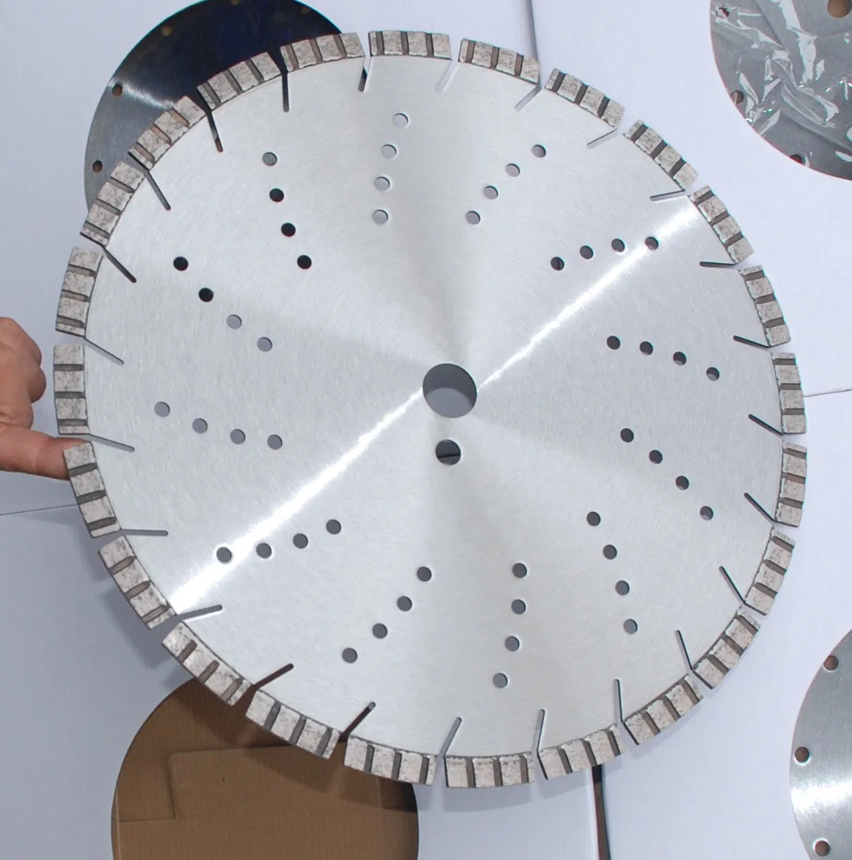 Segmented Diamond Saw Blade for Concrete Masonry Brick Block Stone