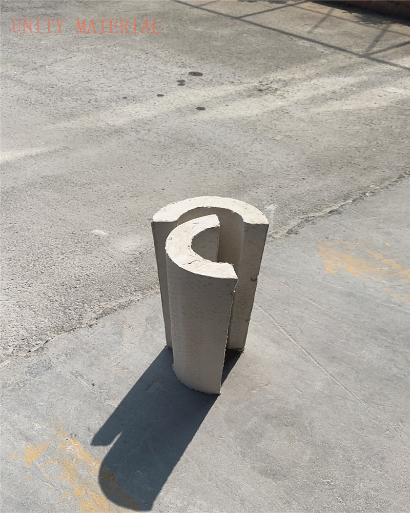 240 250 260 280 300kg/M3 Density Pipe / Calcium Silicate Sections for Hot Water Pipelines Pipe Lines