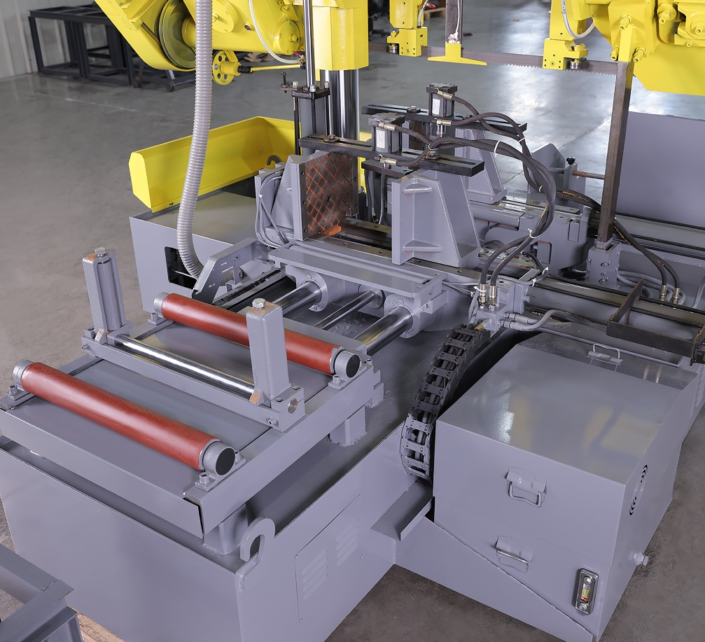 Ленточная пила по дереву вертикальная портативная с твердосплавным полотном