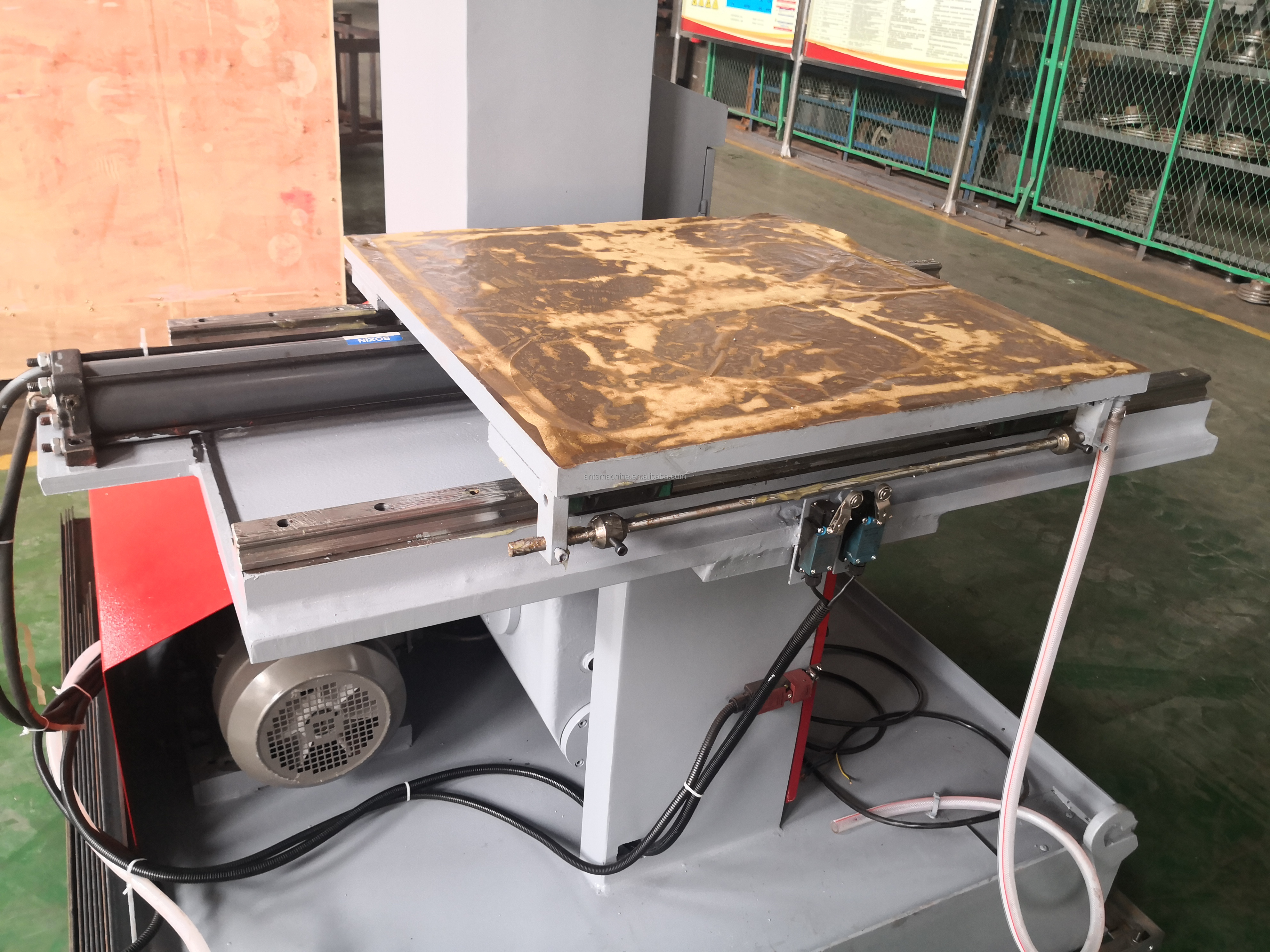 Станок ленточнопильный вертикальный по металлу CV2535