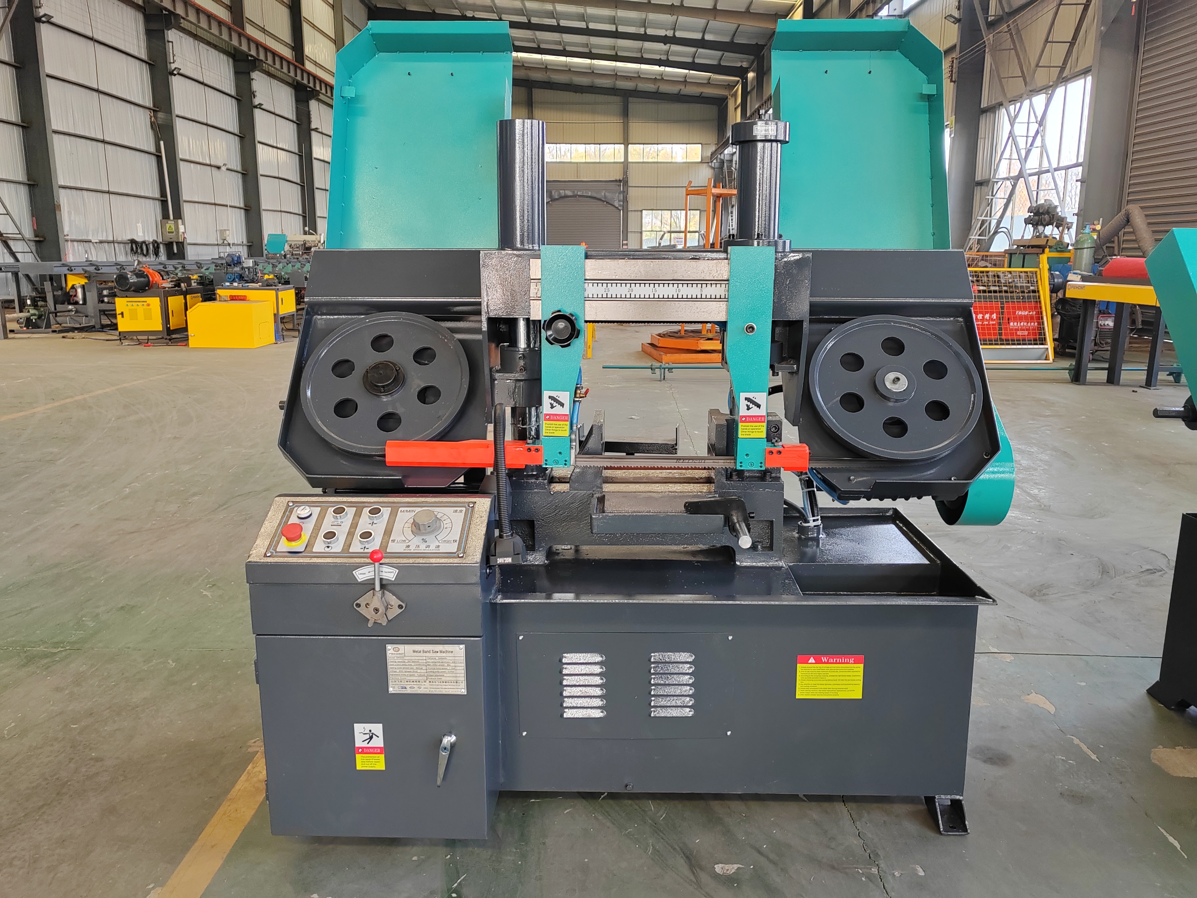 Ленточная пила полуавтоматическая 300 мм универсальная