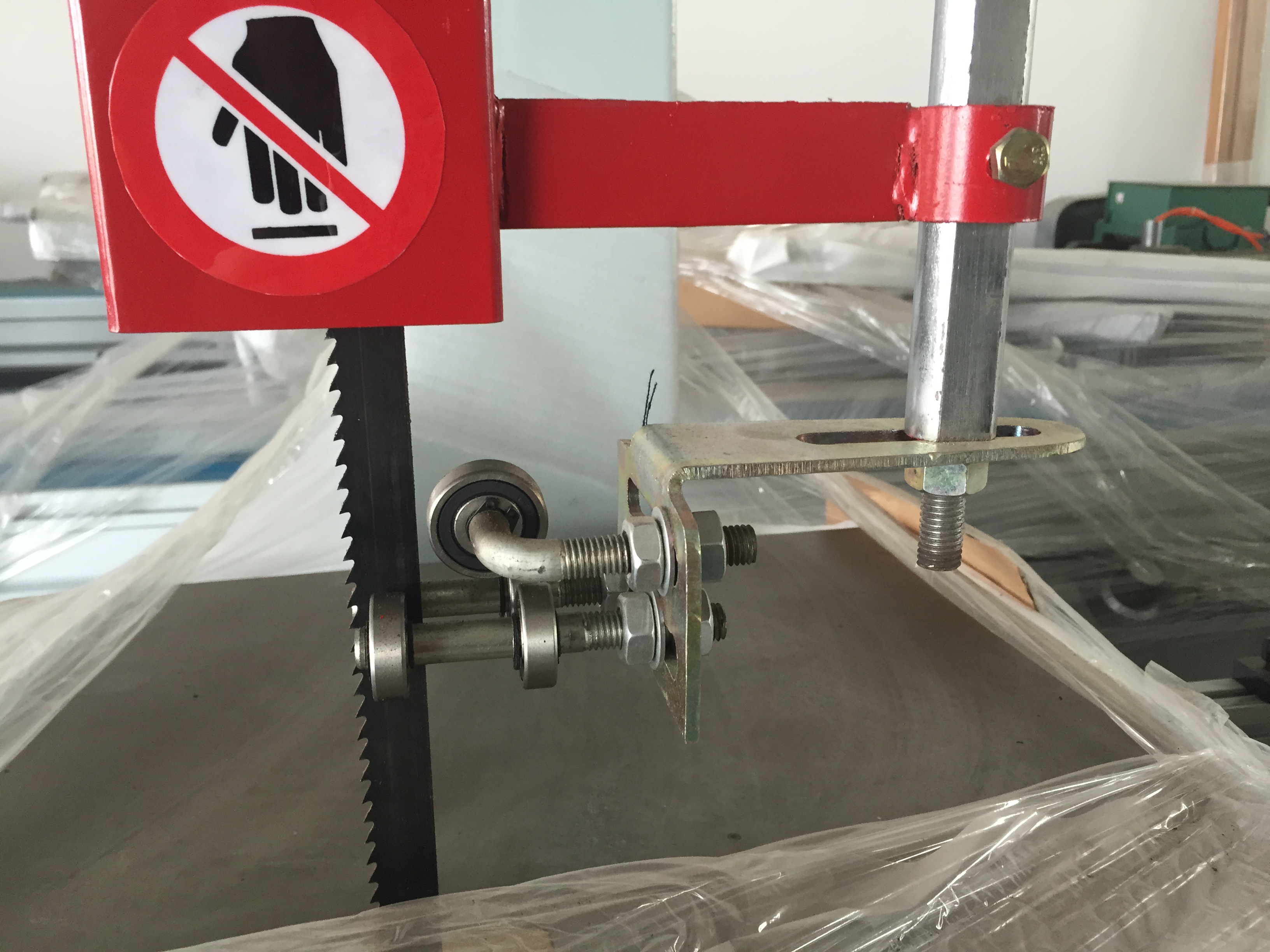 Станок ленточнопильный