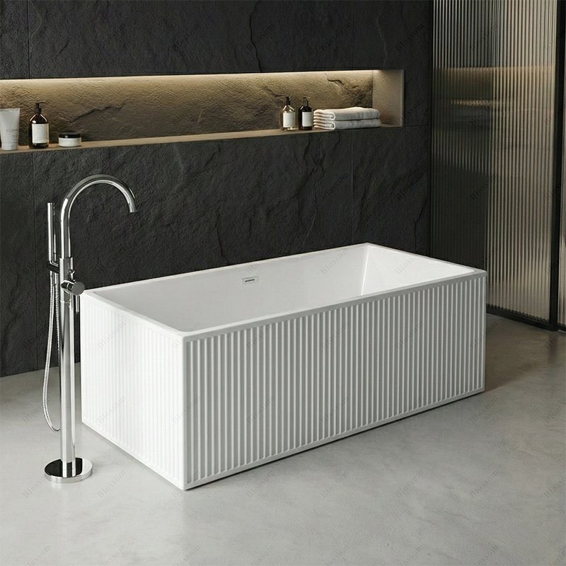 Modern Freestanding Soaking Bathtub White Acrylic Material