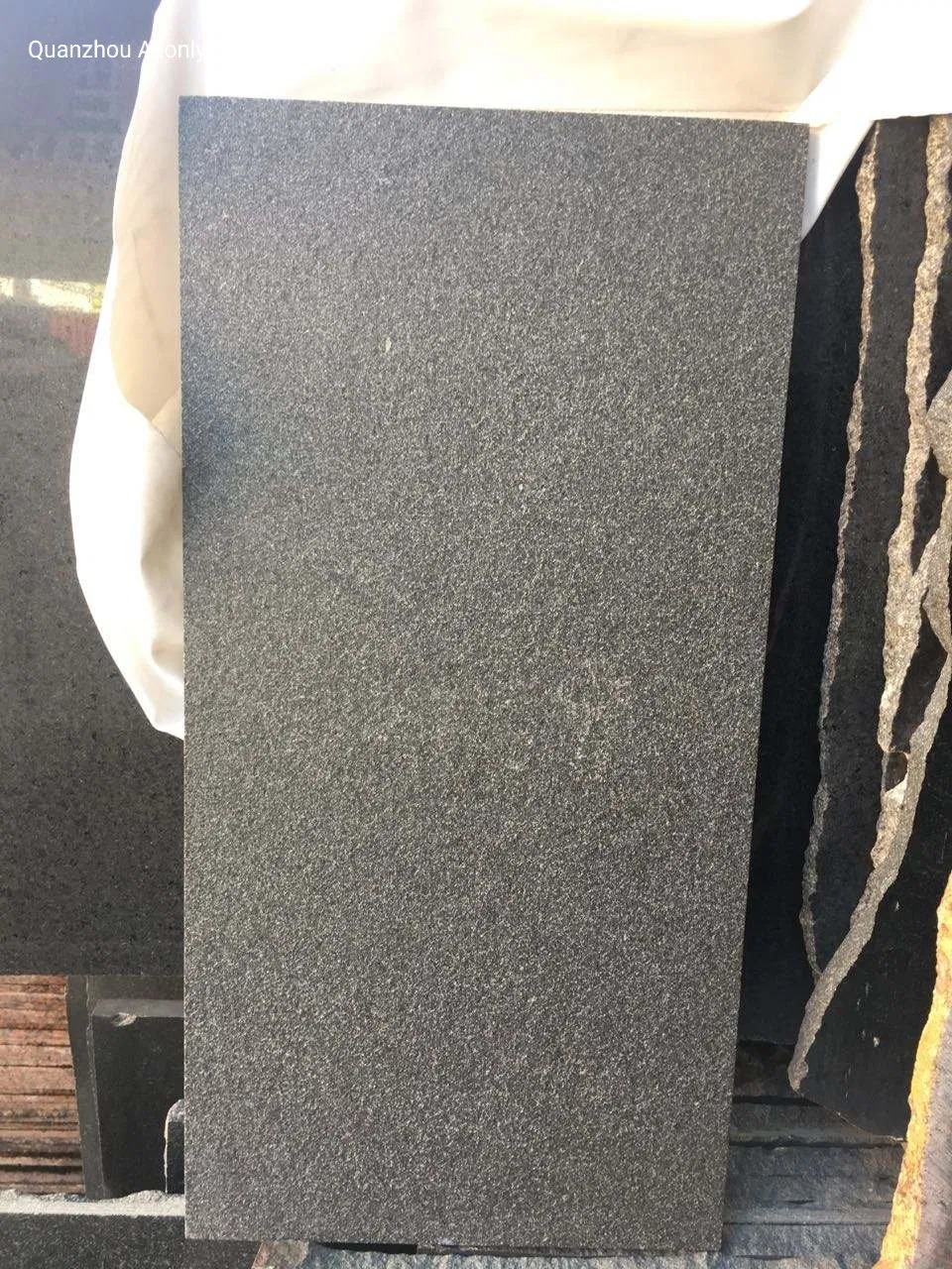 Flamed Waterject Flooring Design Black Basalt and Grey Andesite Stone for Patio/Garden Decoration