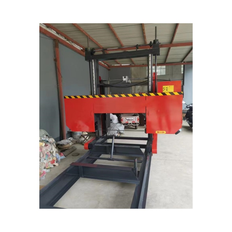 Ленточная пила по дереву горизонтальная