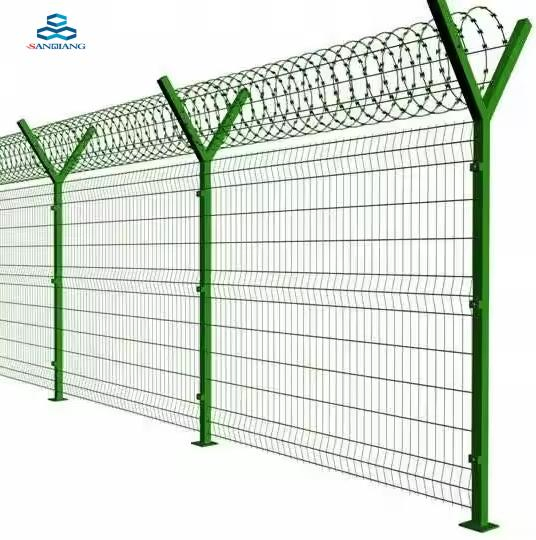 Galvanized Anti Corrosion Safety Protection Welded Fence for Rural Farmyards