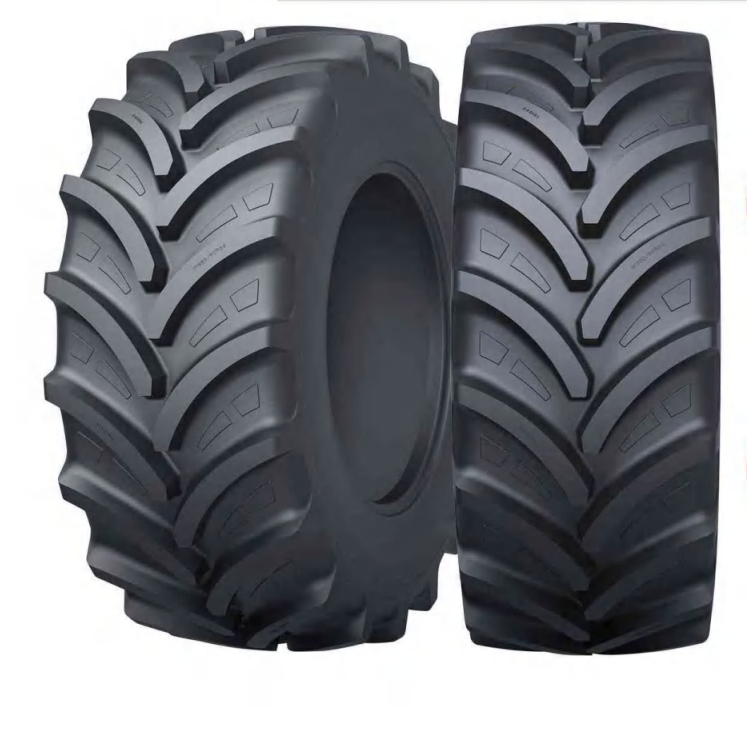 Herringbone Radial Tractor Tire for Corn Harvesters 380/85R34 420/85R34 460/85R34