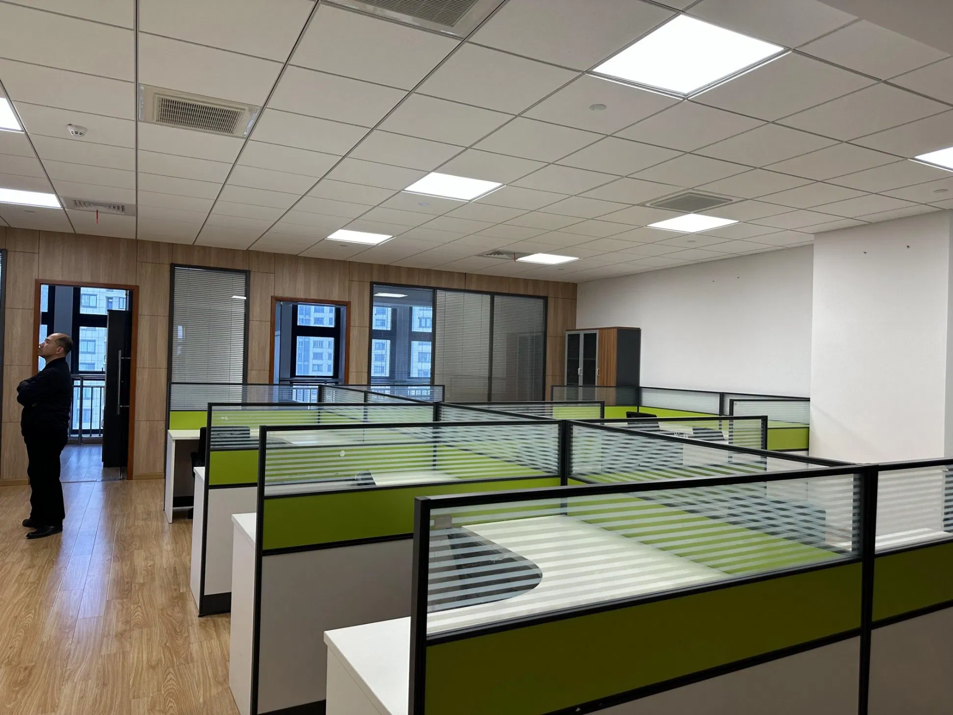 Sound Absorption Non-Combustible Ceiling Building Material Tegular Acoustic Insulation False Ceiling Panels for Hospital/Office/School Decoration