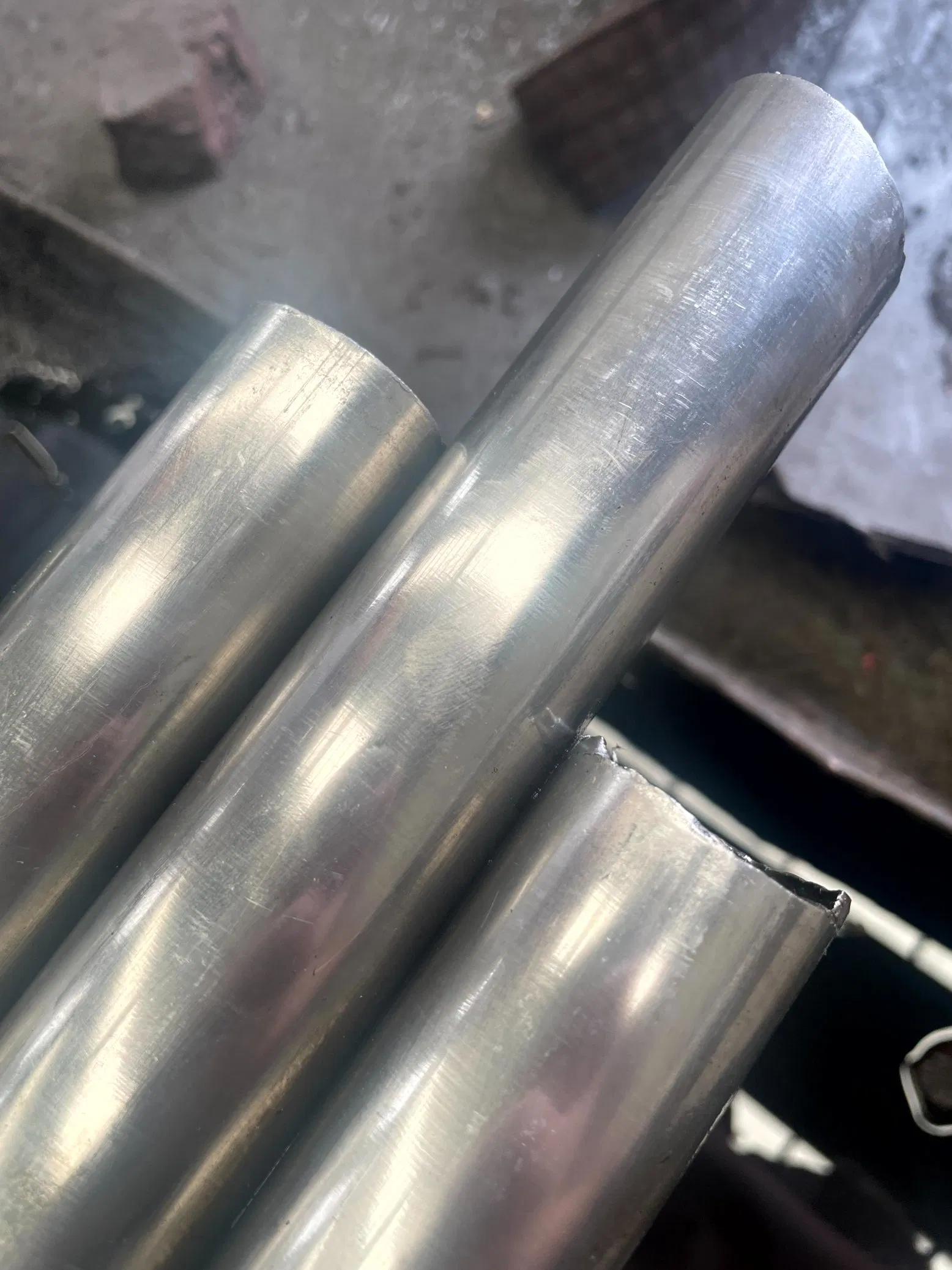 High Pressure Alloy Seamless Pipe for Hydraulic Systems in Heavy Machinery