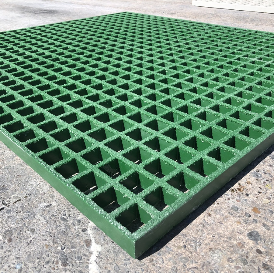 Environmental Protection Gritted 38mm Glassfiber Grating Sheet for Maintenance Walkway