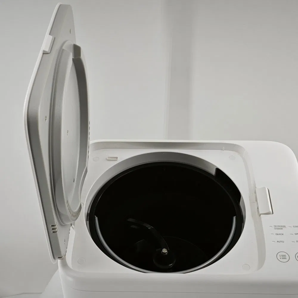 Innovative Food Waste Composter Keeps Your Kitchen Cleaner