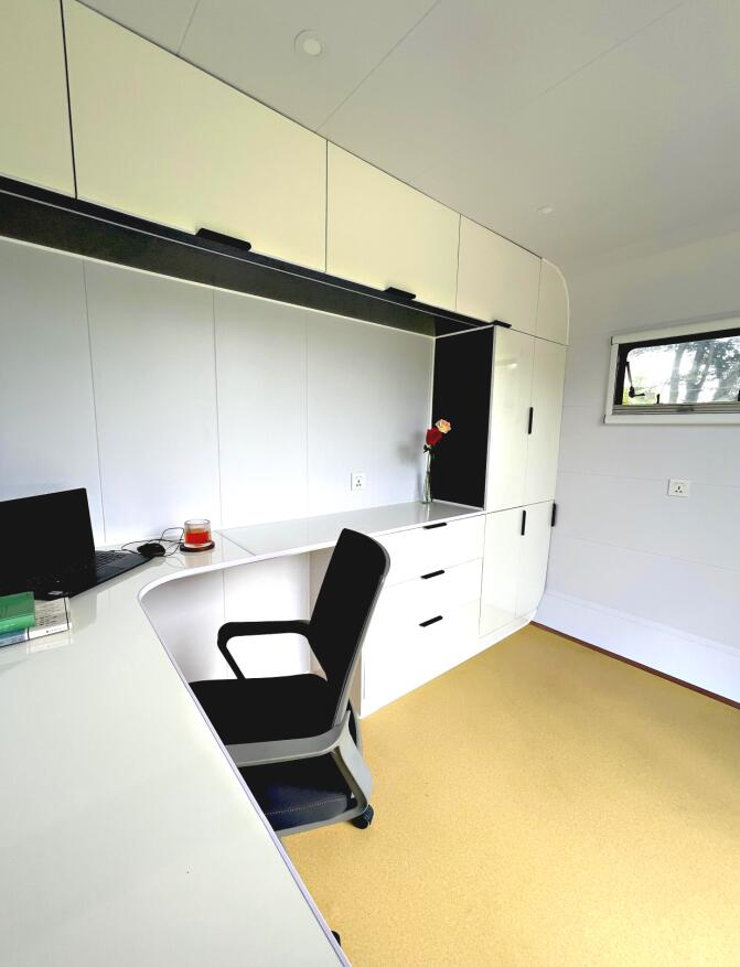 Suihe 3m Custom Apple Cabin Prefabricated Modular Smart Home House Space Capsule House Luxury