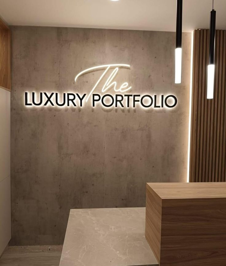 Custom Outdoor Backlit Letters for Companies and Hospitals Customizable LED Strips