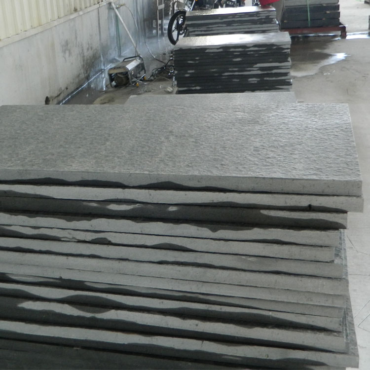 Antiqued Finish Flamed Black Basalt Pavers for Outdoor Patio Paving