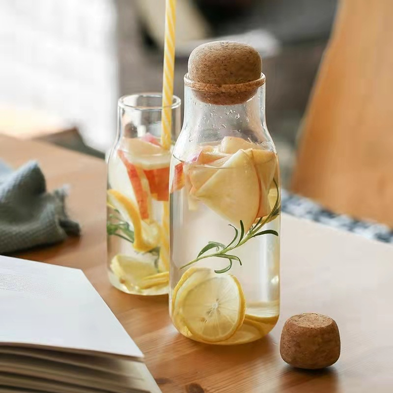 Promotional Kitchen Glassware 3 Size Glass Storage Tea Bottle with Cork