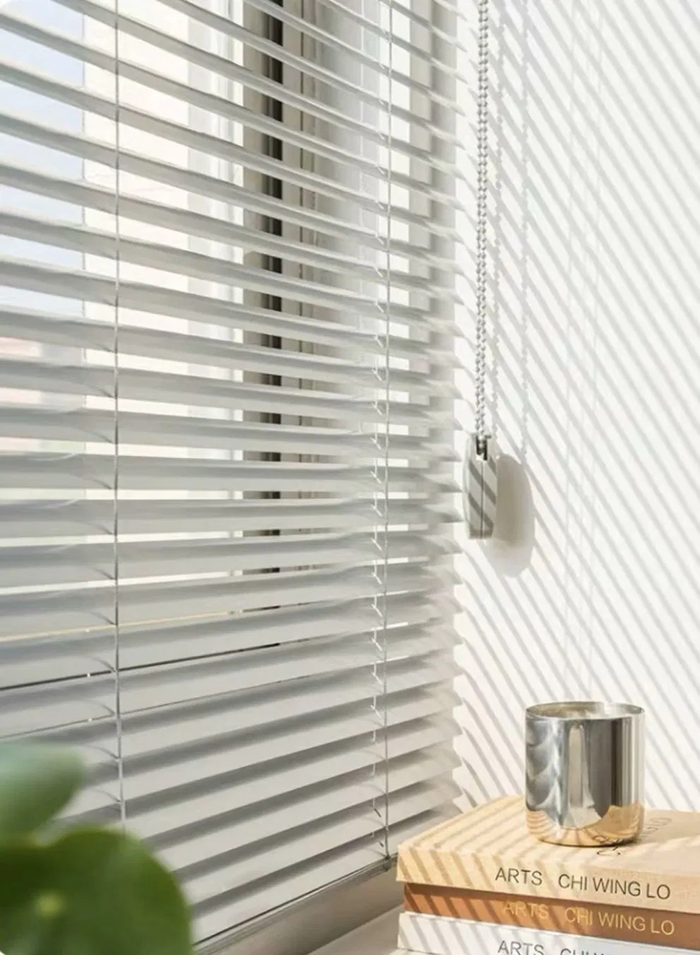 Faux Wood Blinds with Royal Valance, Room Darkening Horizontal Window Blinds/Motorized Wooden Blinds